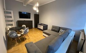 Apartament F21 Deluxe w Bielawie - Widok na Góry Sowie